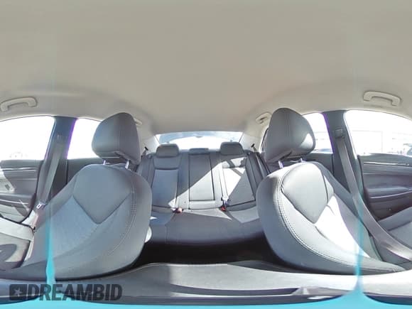 ✅ 2018 Chrysler 300 Touring • VIN: 2C3CCAAG4JH341926 • Lot: 90263395. Listed on Copart with 138,525 mi. Free auction sales archive from the USA and detailed vehicle history report at DreamBid. Image 14.