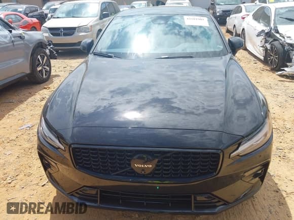 ✅ 2024 Volvo S60 Plus Black Edition • VIN: 7JRL12THXRG293984 • Lot: 42101901. Listed on IAAI with 23,976 mi. Free auction sales archive from the USA and detailed vehicle history report at DreamBid. Image 11.