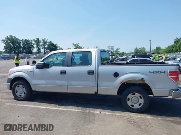 ✅ 2009 Ford F-150 XL • VIN: 1FTRW14839FB21899 • Lot: 42821998. Listed on IAAI with 182,665 mi. Free auction sales archive from the USA and detailed vehicle history report at DreamBid. Image 14.
