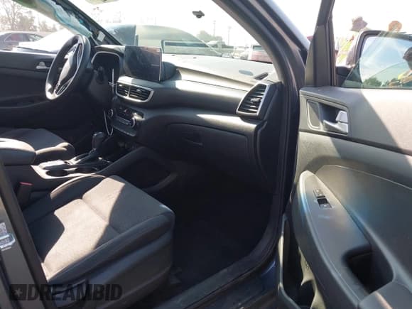 ✅ 2019 Hyundai Tucson Value • VIN: KM8J33A45KU073824 • Лот: 42885925. Опубликован ранее на IAAI с пробегом 136 354 миль. Бесплатный доступ к архиву аукционных продаж из США и подробный отчёт об истории автомобиля на DreamBid. Изображение 5.