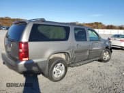 ✅ 2007 Chevrolet Suburban LT • VIN: 1GNFK16357J196475 • Lot: 91784275. Listed on Copart with 205,434 mi. Free auction sales archive from the USA and detailed vehicle history report at DreamBid. Image 3.