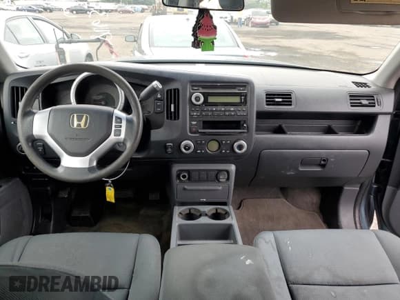 ✅ 2008 Honda Ridgeline RTX • VIN: 2HJYK16328H539355 • Lot: 81631675. Listed on Copart with 186,698 mi. Free auction sales archive from the USA and detailed vehicle history report at DreamBid. Image 8.