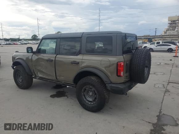 ✅ 2025 Ford Bronco Big Bend • VIN: 1FMEE7BH7SLA53441 • Lot: 81738935. Wystawiony na Copart z przebiegiem 1 131 mil. Bezpłatny archiwum sprzedaży aukcyjnych z USA i szczegółowy raport historii pojazdu na DreamBid. Zdjęcie 2.
