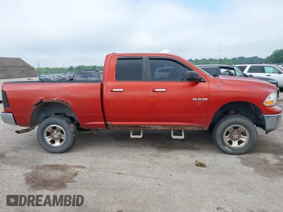 ✅ 2009 Dodge 1500 TRX • VIN: 1D3HV18P19S802657 • Lot: 42677167. Wystawiony na IAAI z przebiegiem 200 745 mil. Bezpłatny archiwum sprzedaży aukcyjnych z USA i szczegółowy raport historii pojazdu na DreamBid. Zdjęcie 14.