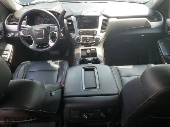 ✅ 2020 GMC Yukon XL SLE • VIN: 1GKS2FKC3LR166336 • Lot: 62969275. Listed on Copart with 137,712 mi. Free auction sales archive from the USA and detailed vehicle history report at DreamBid. Image 8.