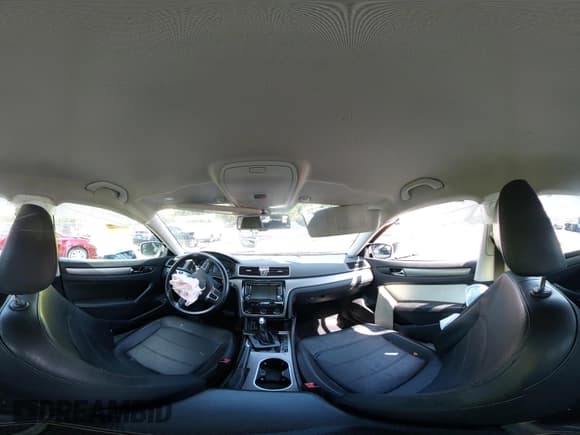 ✅ 2014 Volkswagen Passat SE • VIN: 1VWBP7A38EC004516 • Lot: 42858995. Wystawiony na IAAI z przebiegiem 213 649 mil. Bezpłatny archiwum sprzedaży aukcyjnych z USA i szczegółowy raport historii pojazdu na DreamBid. Zdjęcie 17.