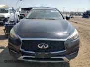 ✅ 2017 Infiniti QX30 Premium • VIN: SJKCH5CRXHA039906 • Lot: 70490225. Wystawiony na Copart z przebiegiem 155 513 mil. Bezpłatny archiwum sprzedaży aukcyjnych z USA i szczegółowy raport historii pojazdu na DreamBid. Zdjęcie 5.