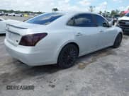 ✅ 2016 Hyundai Equus Signature • VIN: KMHGH4JH8GU101000 • Lot: 42560008. Wystawiony na IAAI z przebiegiem 68 798 mil. Bezpłatny archiwum sprzedaży aukcyjnych z USA i szczegółowy raport historii pojazdu na DreamBid. Zdjęcie 4.