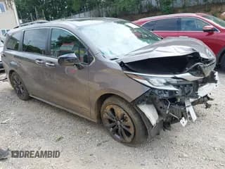 ✅ 2021 Toyota Sienna XSE • VIN: 5TDXRKEC7MS065630 • Lot: 42860143. Listed on IAAI with 38,089 mi. Free auction sales archive from the USA and detailed vehicle history report at DreamBid. Image 1.