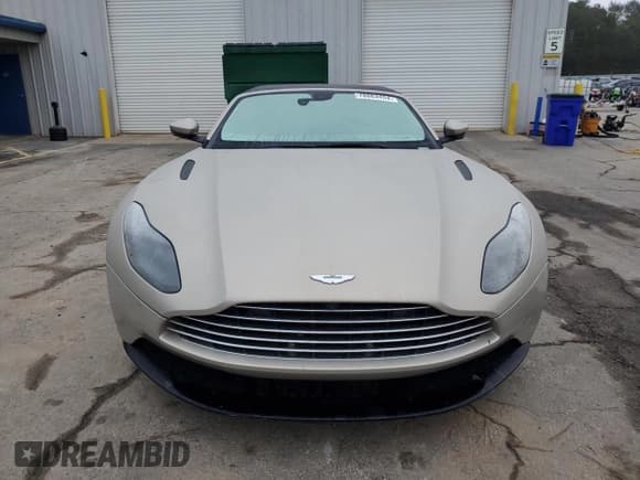 ✅ 2020 Aston Martin DB11 • VIN: SCFRMFCW5LGM08456 • Лот: 78863454. Опубликован ранее на Copart с пробегом Не указан. Бесплатный доступ к архиву аукционных продаж из США и подробный отчёт об истории автомобиля на DreamBid. Изображение 5.