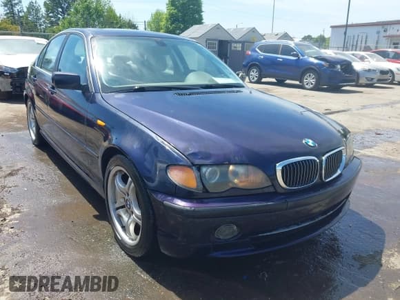 ✅ 2005 BMW 3 Series 330i • VIN: WBAEV53445KM40931 • Lot: 42061235. Listed on IAAI with 298,421 mi. Free auction sales archive from the USA and detailed vehicle history report at DreamBid. Image 1.
