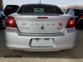 ✅ 2012 Dodge Avenger SE • VIN: 1C3CDZAB2CN276715 • Лот: 75668704. Опубликован ранее на Copart с пробегом 144 603 миль. Бесплатный доступ к архиву аукционных продаж из США и подробный отчёт об истории автомобиля на DreamBid. Изображение 6.