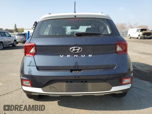 ✅ 2024 Hyundai Venue Limited • VIN: KMHRC8A37RU329401 • Lot: 80789614. Listed on Copart with 975 mi. Free auction sales archive from the USA and detailed vehicle history report at DreamBid. Image 6.