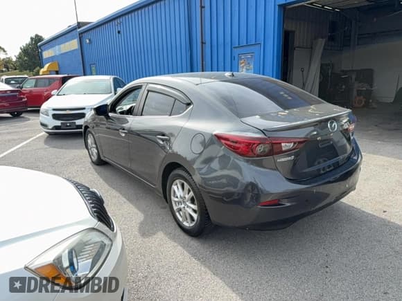 ✅ 2014 Mazda 3 i Grand Touring • VIN: JM1BM1W78E1128513 • Lot: 91644275. Wystawiony na Copart z przebiegiem 114 238 mil. Bezpłatny archiwum sprzedaży aukcyjnych z USA i szczegółowy raport historii pojazdu na DreamBid. Zdjęcie 3.