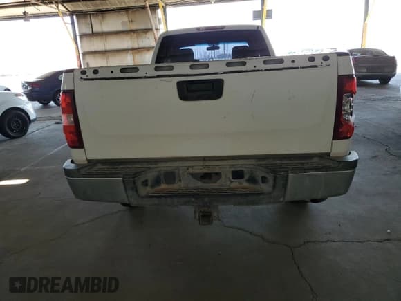 ✅ 2010 Chevrolet Silverado 1500 • VIN: 1GC5CVBG3AZ220914 • Лот: 58225265. Опубликован ранее на Copart с пробегом 333 231 миль. Бесплатный доступ к архиву аукционных продаж из США и подробный отчёт об истории автомобиля на DreamBid. Изображение 6.