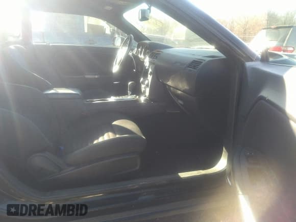 ✅ 2013 Dodge Challenger R/T • VIN: 2C3CDYBT0DH667924 • Lot: 41278844. Wystawiony na IAAI z przebiegiem 234 218 mil. Bezpłatny archiwum sprzedaży aukcyjnych z USA i szczegółowy raport historii pojazdu na DreamBid. Zdjęcie 5.