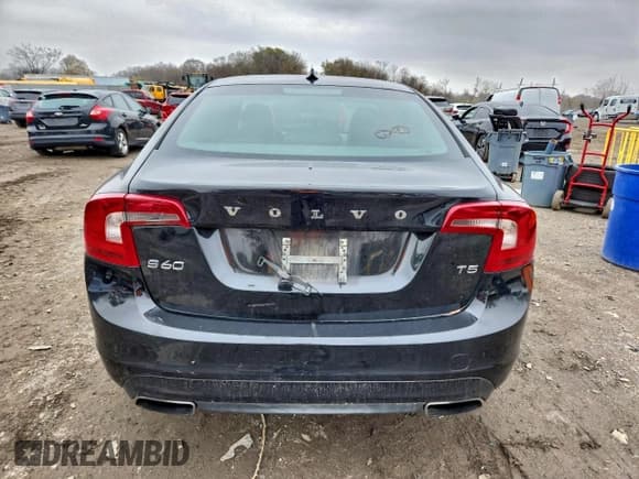 ✅ 2014 Volvo S60 T5 • VIN: YV1612FS9E2294662 • Лот: 93979035. Опубликован ранее на Copart с пробегом Не указан. Бесплатный доступ к архиву аукционных продаж из США и подробный отчёт об истории автомобиля на DreamBid. Изображение 6.