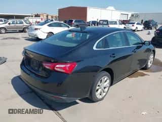2019 Chevrolet Malibu LT z VIN 1G1ZD5ST5KF205113, wystawiony jako IAAI lot #43324810 z przebiegiem 70 310 mil mil oraz . Historia ofert i sprzedaży dostępna na DreamBid. Obrazek 4.