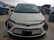 ✅ 2023 Chevrolet Bolt EV 2LT • VIN: 1G1FX6S00P4183031 • Lot: 50539555. Wystawiony na Copart z przebiegiem 94 336 mil. Bezpłatny archiwum sprzedaży aukcyjnych z USA i szczegółowy raport historii pojazdu na DreamBid. Zdjęcie 5.