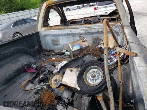 ✅ 2008 Dodge 1500 ST • VIN: 1D7HA16K88S208296 • Лот: 69867124. Опубликован ранее на Copart с пробегом Не указан. Бесплатный доступ к архиву аукционных продаж из США и подробный отчёт об истории автомобиля на DreamBid. Изображение 11.