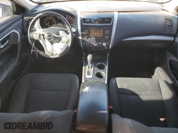 ✅ 2015 Nissan Altima S • VIN: 1N4AL3AP8FC268297 • Lot: 87302265. Wystawiony na Copart z przebiegiem 190 910 mil. Bezpłatny archiwum sprzedaży aukcyjnych z USA i szczegółowy raport historii pojazdu na DreamBid. Zdjęcie 8.