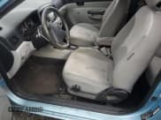 ✅ 2009 Hyundai Accent Auto GS • VIN: KMHCM36C99U112608 • Lot: 92350775. Wystawiony na Copart z przebiegiem 88 183 mil. Bezpłatny archiwum sprzedaży aukcyjnych z USA i szczegółowy raport historii pojazdu na DreamBid. Zdjęcie 7.