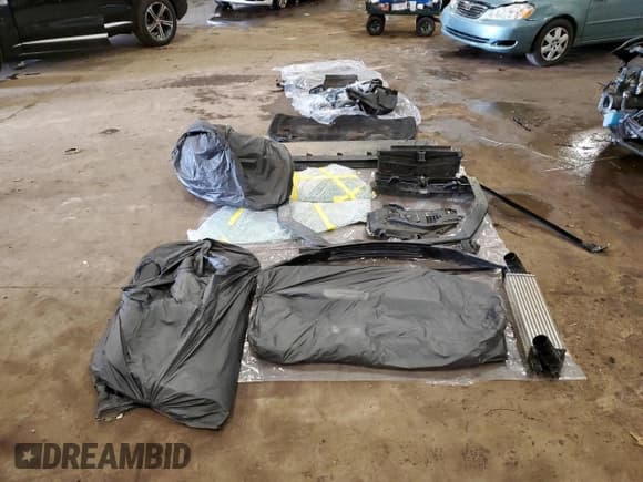 ✅ 2020 Ford Mustang EcoBoost Premium • VIN: 1FATP8UH8L5113201 • Lot: 87094475. Listed on Copart with 83,080 mi. Free auction sales archive from the USA and detailed vehicle history report at DreamBid. Image 12.