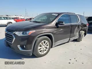 ✅ 2018 Chevrolet Traverse LT Cloth • VIN: 1GNERGKW1JJ211748 • Lot: 92017685. Wystawiony na Copart z przebiegiem 81 518 mil. Bezpłatny archiwum sprzedaży aukcyjnych z USA i szczegółowy raport historii pojazdu na DreamBid. Zdjęcie 1.
