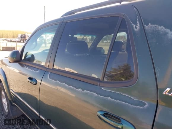 ✅ 2003 Toyota Sequoia Limited • VIN: 5TDBT48A63S183801 • Лот: 41397553. Опубликован ранее на IAAI с пробегом 238 397 миль. Бесплатный доступ к архиву аукционных продаж из США и подробный отчёт об истории автомобиля на DreamBid. Изображение 21.