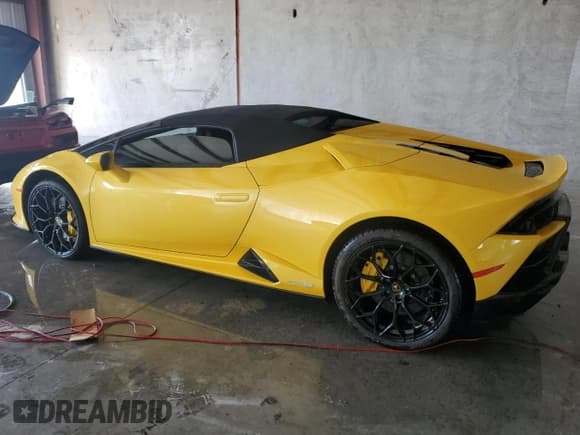 ✅ 2023 Lamborghini Huracan • VIN: ZHWUT5ZF1PLA23321 • Lot: 74672934. Listed on Copart with Not provided. Free auction sales archive from the USA and detailed vehicle history report at DreamBid. Image 2.