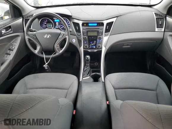 ✅ 2012 Hyundai Sonata Hybrid • VIN: KMHEC4A40CA030499 • Lot: 59590825. Listed on Copart with 125,184 mi. Free auction sales archive from the USA and detailed vehicle history report at DreamBid. Image 8.