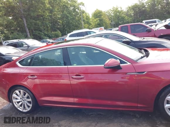 ✅ 2018 Audi A5 Sportback Prestige • VIN: WAUCNCF55JA107556 • Лот: 42390733. Опубликован ранее на IAAI с пробегом 90 402 миль. Бесплатный доступ к архиву аукционных продаж из США и подробный отчёт об истории автомобиля на DreamBid. Изображение 13.