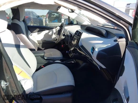 ✅ 2017 Toyota Prius Three • VIN: JTDKARFU0H3032221 • Лот: 43383404. Опубликован ранее на IAAI с пробегом 203 223 миль. Бесплатный доступ к архиву аукционных продаж из США и подробный отчёт об истории автомобиля на DreamBid. Изображение 5.