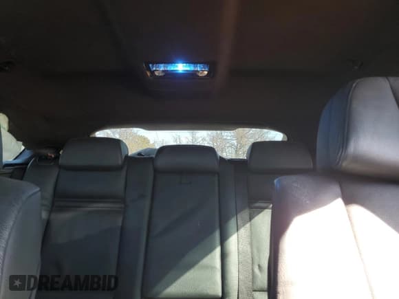 ✅ 2014 BMW X6 M • VIN: 5YMGZ0C59E0C40368 • Lot: 82519175. Wystawiony na Copart z przebiegiem 146 407 mil. Bezpłatny archiwum sprzedaży aukcyjnych z USA i szczegółowy raport historii pojazdu na DreamBid. Zdjęcie 10.