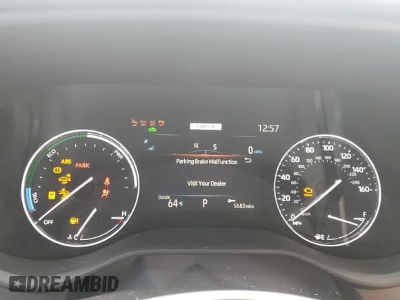 ✅ 2024 Toyota Sienna Platinum • VIN: 5TDESKFCXRS124249 • Lot: 70519495. Listed on Copart with 5,680 mi. Free auction sales archive from the USA and detailed vehicle history report at DreamBid. Image 9.