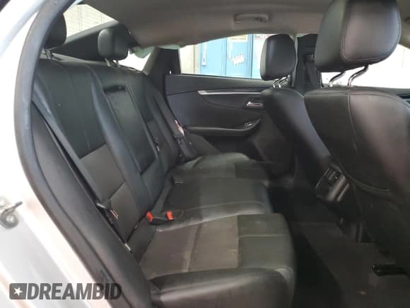 ✅ 2017 Chevrolet Impala LT • VIN: 1G1105S31HU194141 • Лот: 73959024. Опубликован ранее на Copart с пробегом 77 901 миль. Бесплатный доступ к архиву аукционных продаж из США и подробный отчёт об истории автомобиля на DreamBid. Изображение 10.