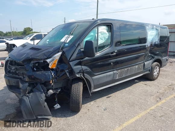 ✅ 2019 Ford Transit Passenger XL • VIN: 1FBZX2YM9KKA80562 • Лот: 43226400. Опубликован ранее на IAAI с пробегом 56 958 миль. Бесплатный доступ к архиву аукционных продаж из США и подробный отчёт об истории автомобиля на DreamBid. Изображение 17.