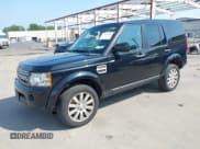 ✅ 2013 Land Rover LR4 HSE • VIN: SALAG2D44DA697884 • Lot: 42620594. Wystawiony na IAAI z przebiegiem 134 174 mil. Bezpłatny archiwum sprzedaży aukcyjnych z USA i szczegółowy raport historii pojazdu na DreamBid. Zdjęcie 17.