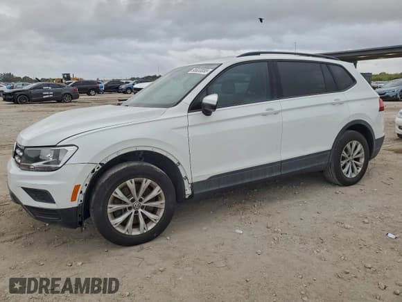 ✅ 2018 Volkswagen Tiguan S • VIN: 3VV1B7AX4JM079823 • Lot: 95833855. Listed on Copart with 66,522 mi. Free auction sales archive from the USA and detailed vehicle history report at DreamBid. Image 1.