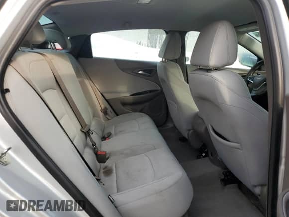 2019 Chevrolet Malibu LS z VIN 1G1ZC5ST4KF198948, wystawiony jako Copart lot #45533745 z przebiegiem Nie podano mil oraz Szkoda całkowita • Salvage title. Historia ofert i sprzedaży dostępna na DreamBid. Obrazek 10.