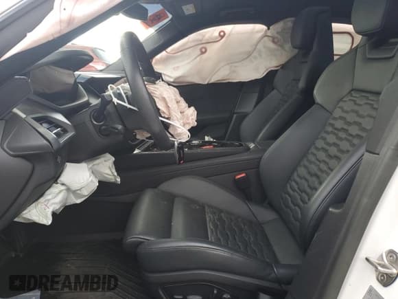 ✅ 2023 Audi e-tron GT Prestige • VIN: WAUEJBFW6P7005535 • Лот: 87029614. Опубликован ранее на Copart с пробегом 6 355 миль. Бесплатный доступ к архиву аукционных продаж из США и подробный отчёт об истории автомобиля на DreamBid. Изображение 7.