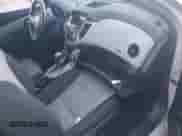 ✅ 2012 Chevrolet Cruze LS • VIN: 1G1PC5SH4C7143060 • Lot: 43389575. Wystawiony na IAAI z przebiegiem Nie podano mil. Skorzystaj z bezpłatnego archiwum sprzedaży aukcyjnych z USA i zobacz szczegółowy raport historii pojazdu na DreamBid. Zdjęcie 5.