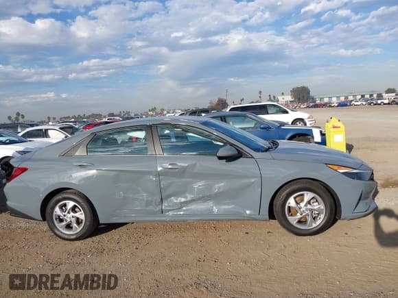 ✅ 2021 Hyundai Elantra SE • VIN: KMHLL4AG4MU209615 • Lot: 43476150. Listed on IAAI with 157,260 mi. Free auction sales archive from the USA and detailed vehicle history report at DreamBid. Image 14.