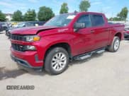 ✅ 2021 Chevrolet Silverado 1500 Custom • VIN: 3GCPYBEKXMG204495 • Lot: 43205186. Wystawiony na IAAI z przebiegiem 59 717 mil. Bezpłatny archiwum sprzedaży aukcyjnych z USA i szczegółowy raport historii pojazdu na DreamBid. Zdjęcie 2.