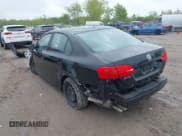 ✅ 2012 Volkswagen Jetta S • VIN: 3VW2K7AJ3CM345279 • Лот: 42208768. Опубликован ранее на IAAI с пробегом 102 237 миль. Бесплатный доступ к архиву аукционных продаж из США и подробный отчёт об истории автомобиля на DreamBid. Изображение 3.