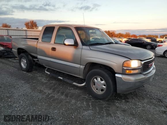 ✅ 2001 GMC Sierra 1500 SLE • VIN: 1GTEK19TX1E118709 • Lot: 93207395. Listed on Copart with 172,666 mi. Free auction sales archive from the USA and detailed vehicle history report at DreamBid. Image 4.