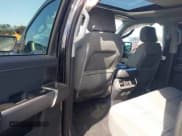 ✅ 2023 Ford F-150 XL • VIN: 1FTEW1EP9PKF60212 • Lot: 43307461. Wystawiony na IAAI z przebiegiem 37 937 mil. Bezpłatny archiwum sprzedaży aukcyjnych z USA i szczegółowy raport historii pojazdu na DreamBid. Zdjęcie 8.