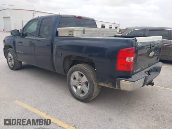 2008 Chevrolet Silverado 1500 Work Truck with VIN 1GCEC19X98Z293052, listed as a IAAI auction lot 42165426 with 287,865 mi miles and . Bid and sale history available at DreamBid. Image 3.