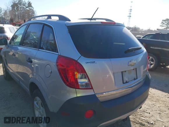 ✅ 2014 Chevrolet Captiva Sport LS • VIN: 3GNAL2EK5ES645316 • Lot: 41655425. Wystawiony na IAAI z przebiegiem 197 598 mil. Bezpłatny archiwum sprzedaży aukcyjnych z USA i szczegółowy raport historii pojazdu na DreamBid. Zdjęcie 3.