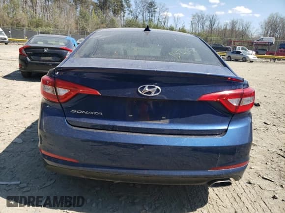 ✅ 2017 Hyundai Sonata SE • VIN: 5NPE24AF7HH583045 • Lot: 47477413. Listed on Copart with 135,786 mi. Free auction sales archive from the USA and detailed vehicle history report at DreamBid. Image 6.